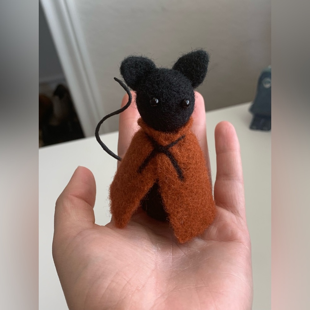 SOLD Hallie Cat - Needle Felted Cat with Cloak, Halloween Cat